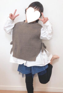 デビロックのニットベスト